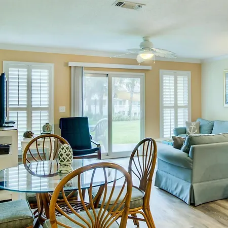 7 D, One Bedroom Condo